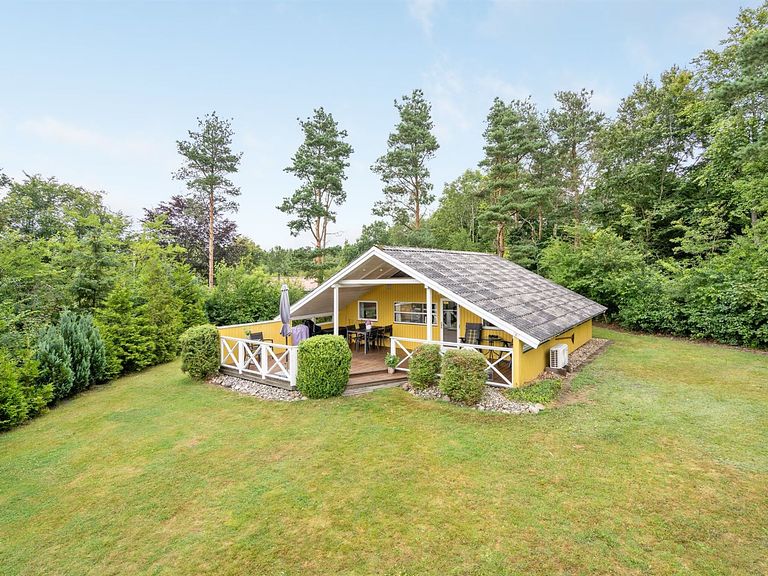 Groene vakantiehuis met terras en barbecue - 1