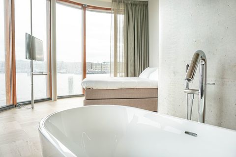 Luxury suite in Amsterdam right on the river - 2