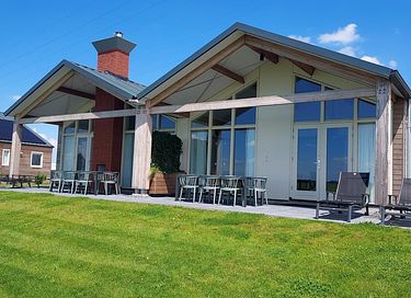 Waterfront family home in Friesland