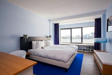 Hotel met uitzicht op de Nieuwe Maas - 4