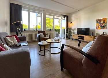 Luxury apartment with a fenced-in garden - 8