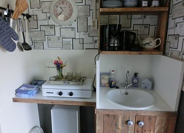 Stoere pipowagen op een gezellige camping - 4