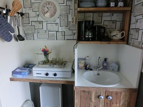 Stoere pipowagen op een gezellige camping - 4