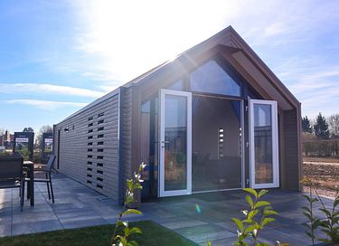 Tiny house près de l'eau en parc - 17