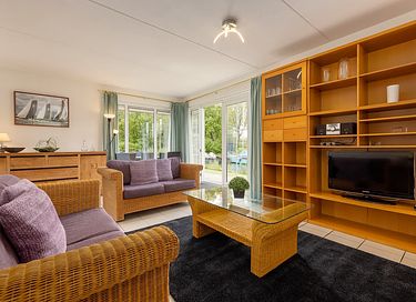 Vrijstaand vakantiehuis (8p) aan het water - 3
