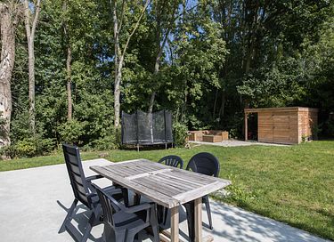 Maison familiale moderne et lumineuse avec grand jardin - 3