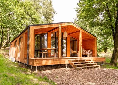 Lodge aus Holz (5p) in schöner Umgebung