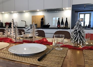 Geräumige Wohnung in denkmalgeschütztem Gebäude - 11