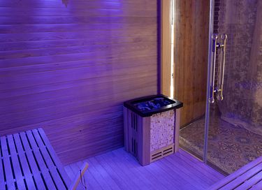 Enjoying peace and quiet & private wellness together - 31