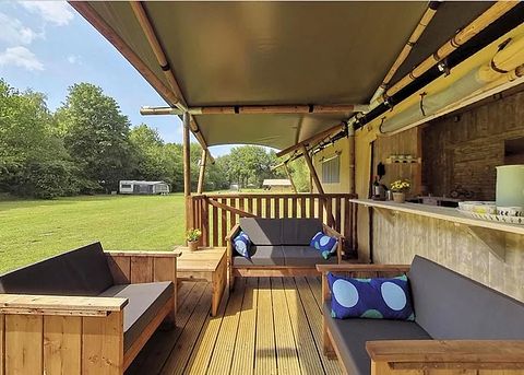 Luxe glamping met stortdouche bij een meer - 3