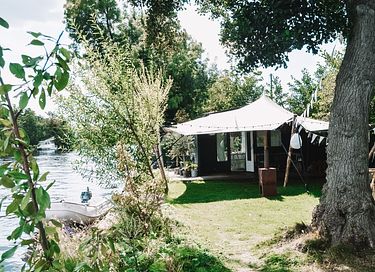 Uniek privé-eiland met tiny house & salonboot - 6
