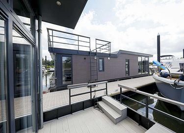 Logement de vacances de luxe sur l'eau - 10