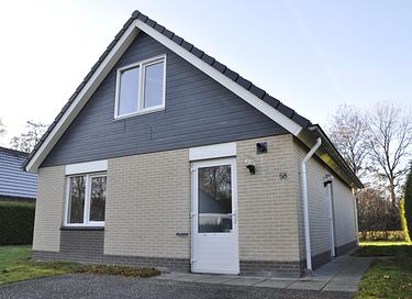 Maison spacieuse avec cheminée confortable - 10