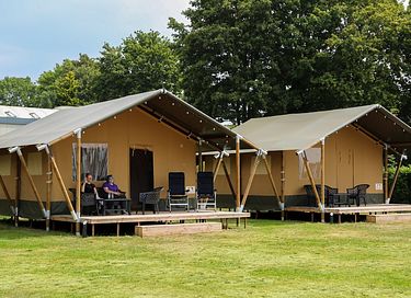 Luxury safari tent with kitchen and bathroom - 2