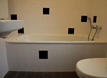 Luxus-Ferienhaus mit Sauna am Wasser - 8