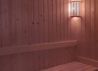 Modern vacation home with private sauna - 13