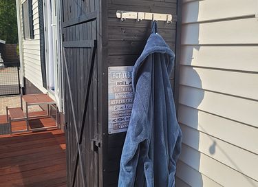 Logement de vacances avec jacuzzi au bord de l'eau - 26
