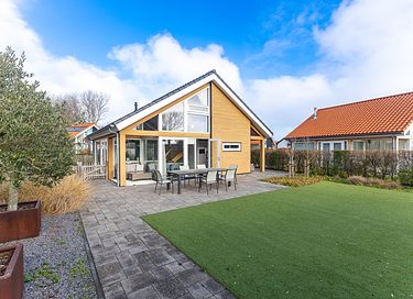 Holiday home among the dunes of Zeeland