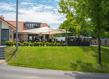 4-persoons vakantiehuis bij een recreatiemeer - 13