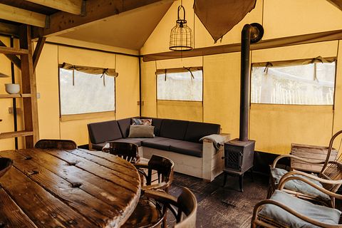 Robuste Lodge für 8 Personen mit Holzofen - 5