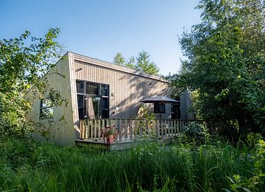 Tiny House in der Nähe eines Sees in Friesland