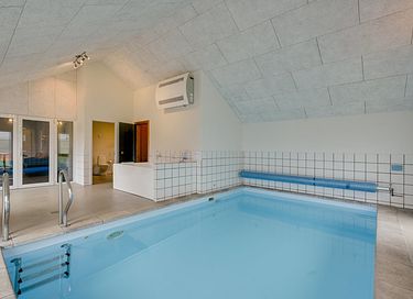 Casa de vacaciones con piscina y wellness - 9