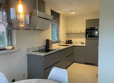 Maison de vacances de bien-être avec sauna et bain à remous - 11