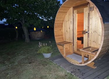 Gemütlicher Zirkuswagen mit Whirlpool - 19
