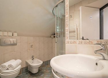 Vakantiechalet aan een meer in Bohinj - 23