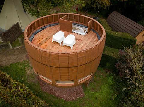 Unique accommodation with built-in jacuzzi - 3