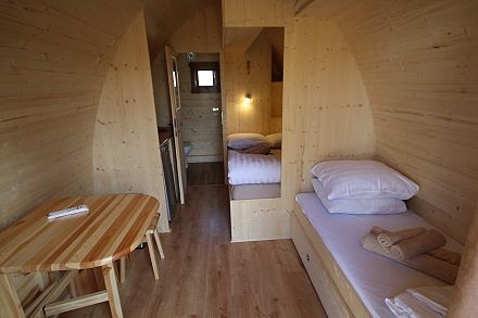 Spacious cabin at a pleasant campsite - 4