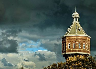 Imposante watertoren in Zeeland - 1