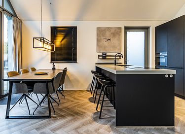 Luxury water villa with its own jetty in Limburg - 7