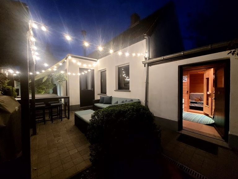 Vakantiehuisje met sauna en jacuzzi - 1
