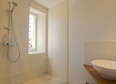Grote groepsaccommodatie met zwembad (12p) - 38