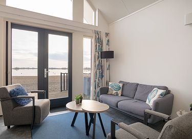 4-person beach house on a Frisian lake - 8