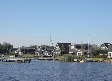 Vakantiehuis aan het water in Friesland - 24