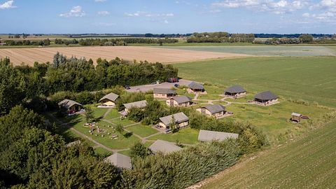 Glamping op akkerbouw en speelboerderij - 2