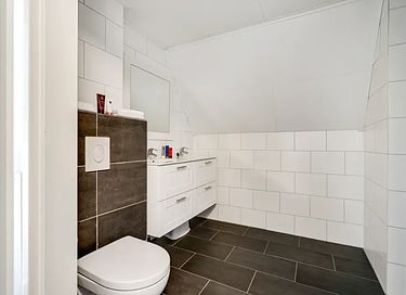 Modernes Einfamilienhaus mit großem Garten - 14