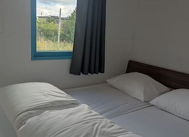 Gemütliches Häuschen (5p) auf grünem Minicampingplatz - 12