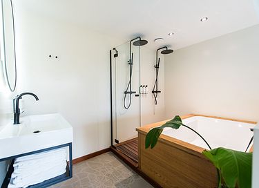 Stilvolle Suite mit Whirlpool auf Ameland - 9