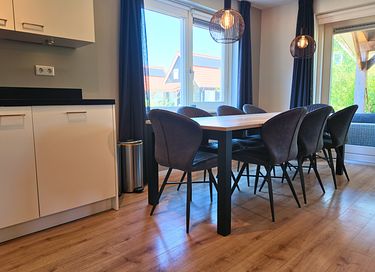 Spacious family home with a terrace in Zeeland - 4