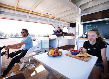 Urlaub auf Ihrem eigenen Hausboot genießen - 2