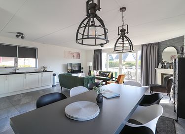 Vakantiehuis (8p) aan open vaarwater - 5
