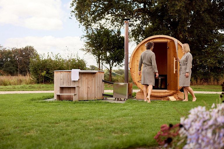 Wellness tiny house met sauna en hottub - 1
