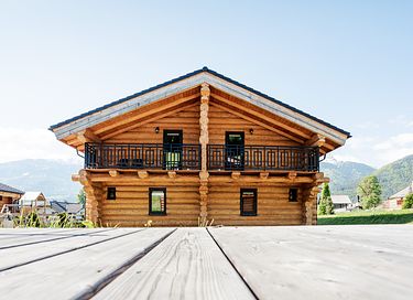 Chalet de luxe avec vue sur les montagnes en Autriche