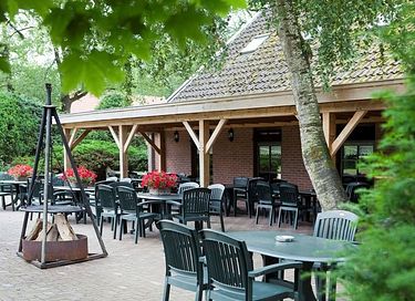 Groepsaccommodatie in gerenoveerde boerderij - 18