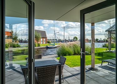 water villa with private jetty in Friesland - 4