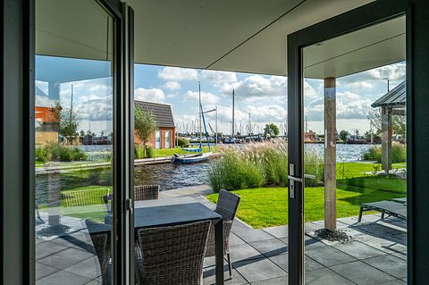 water villa with private jetty in Friesland - 4
