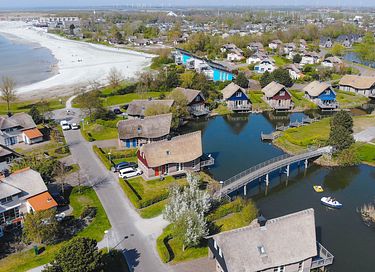 Vakantiehuis (8p) aan het water met wellness - 3